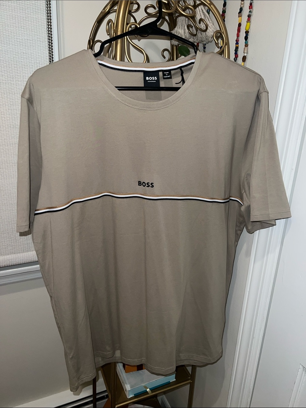 Boss Men’s Short-Sleeve Crew Top 🫒